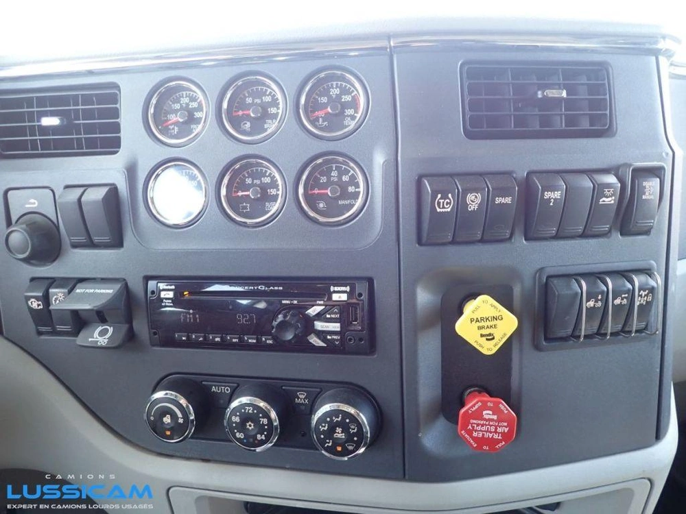Peterbilt 579 2020
