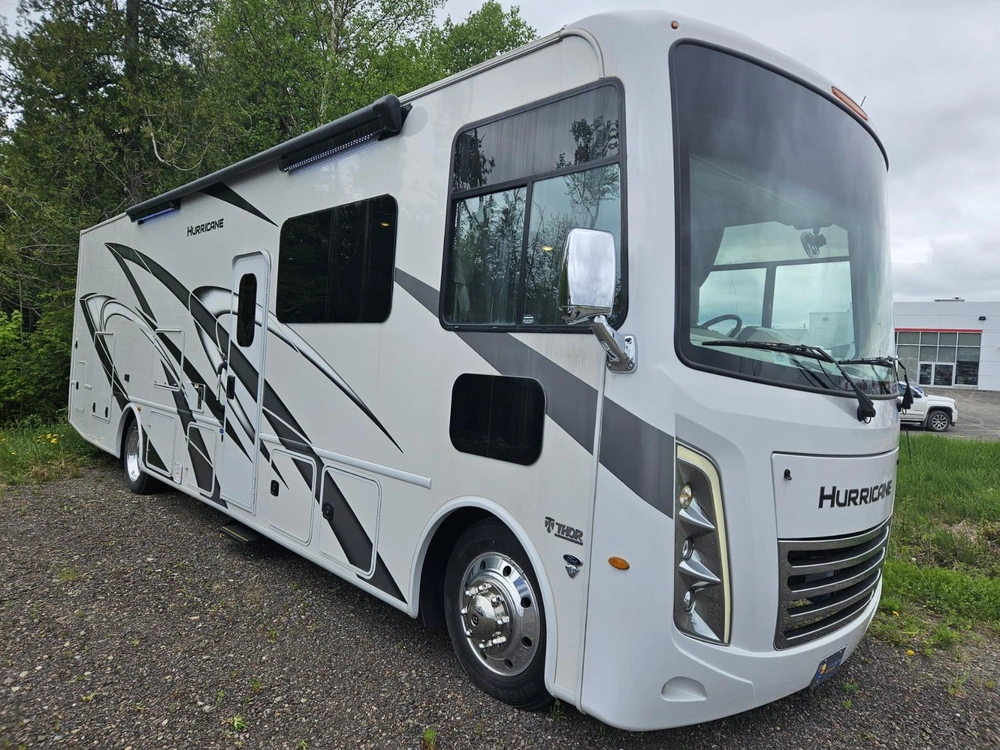 Thor Hurricane 34j 2023 alt