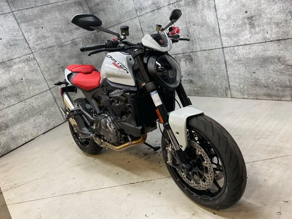 2024 Ducati Monster Plus (promo 1250.0 inclus)