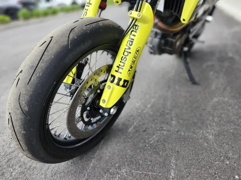 2022 Husqvarna SUPER MOTO 701