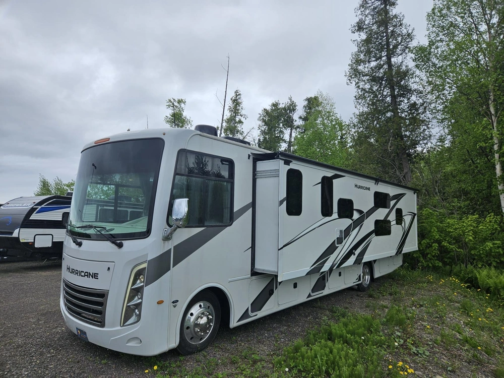 Thor Hurricane 34j 2023 alt