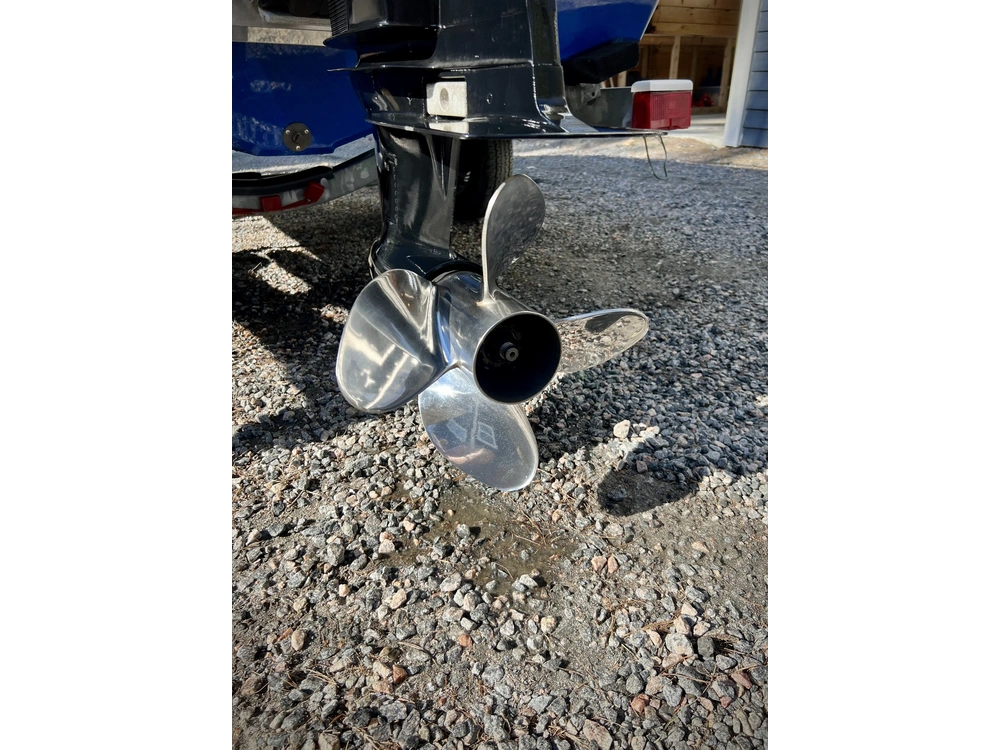 2001 Other Checkmate Pulseair 1700 Mercury 200 Efi alt