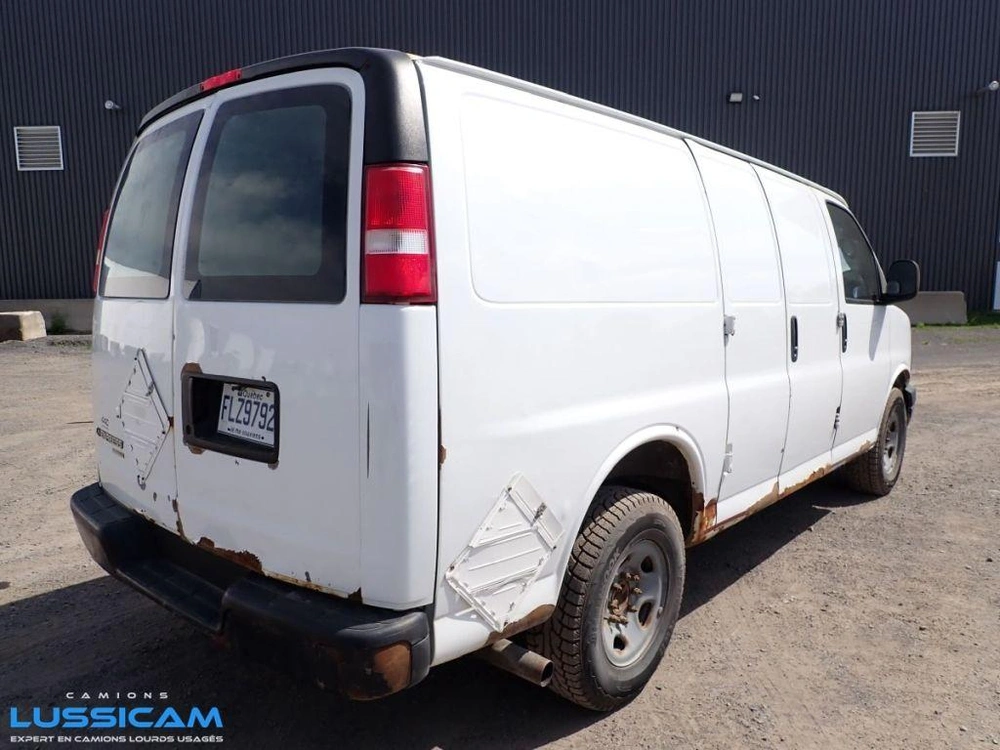Chevrolet Express 2012