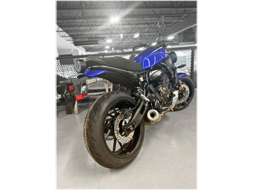 2024 Yamaha Xsr700 alt