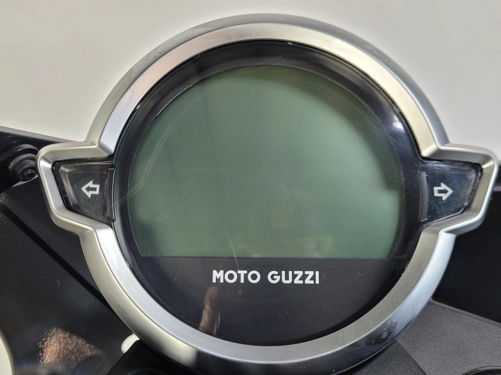 Moto Guzzi V7 Stone Corsa *2.99% / 48 Mois💳 2024 alt