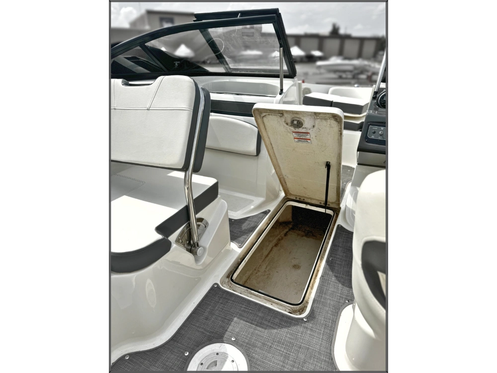 2018 Bayliner Vr5 Outboard alt
