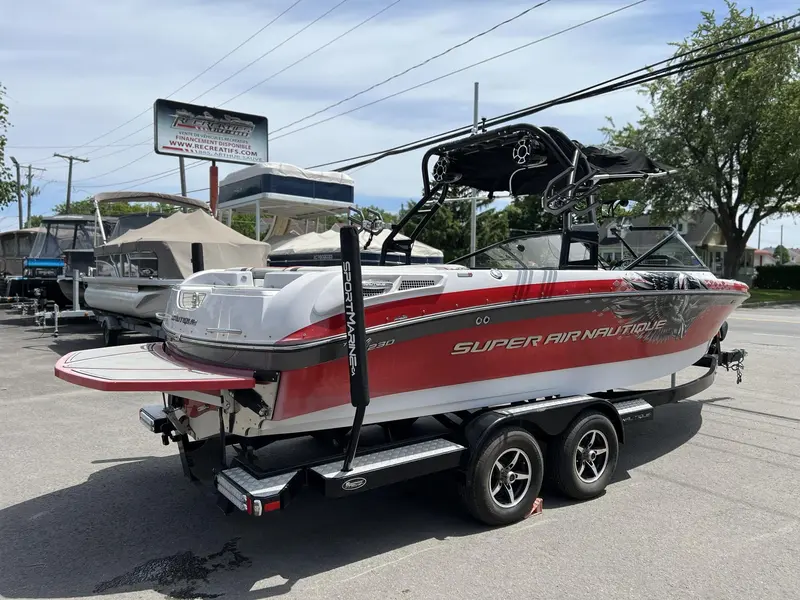 2012 SUPER AIR NAUTIQUE TEAM 230 **MODELE 23 PIEDS RARE SUR LE MARCHÉ**