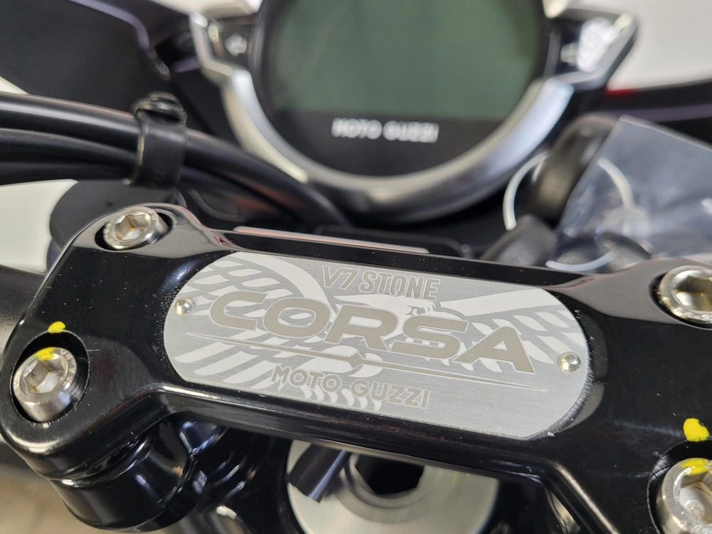 Moto Guzzi V7 Stone Corsa *2.99% / 48 Mois💳 2024 alt