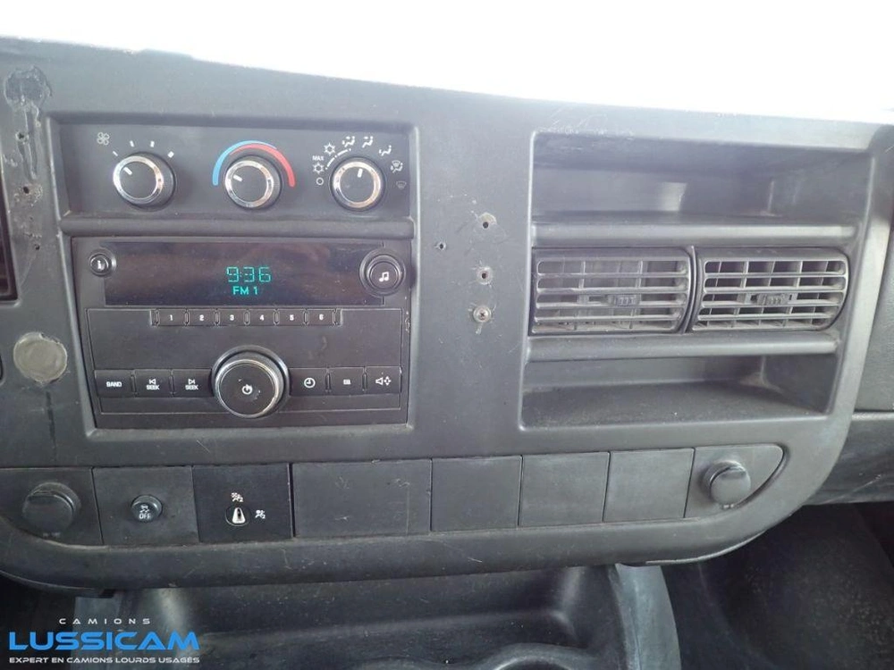 Chevrolet Express 2012