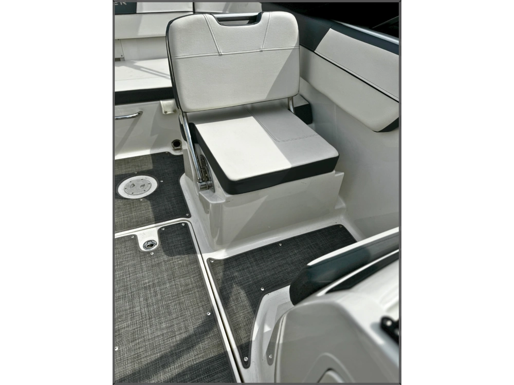 2018 Bayliner Vr5 Outboard alt