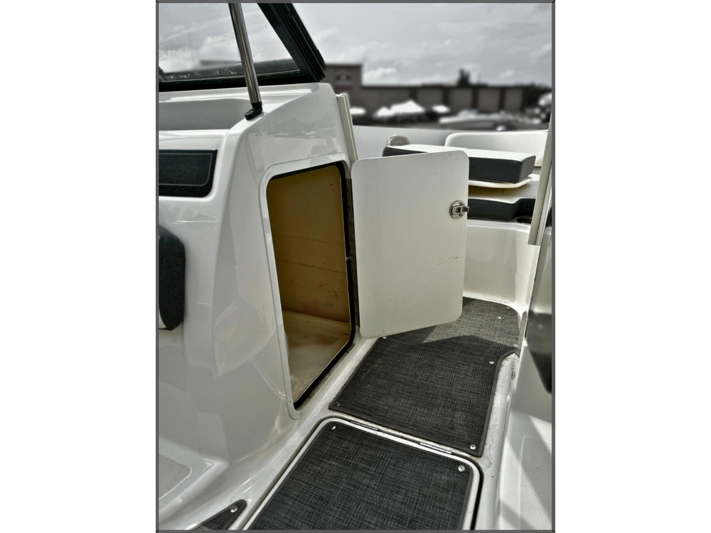 2018 Bayliner Vr5 Outboard alt