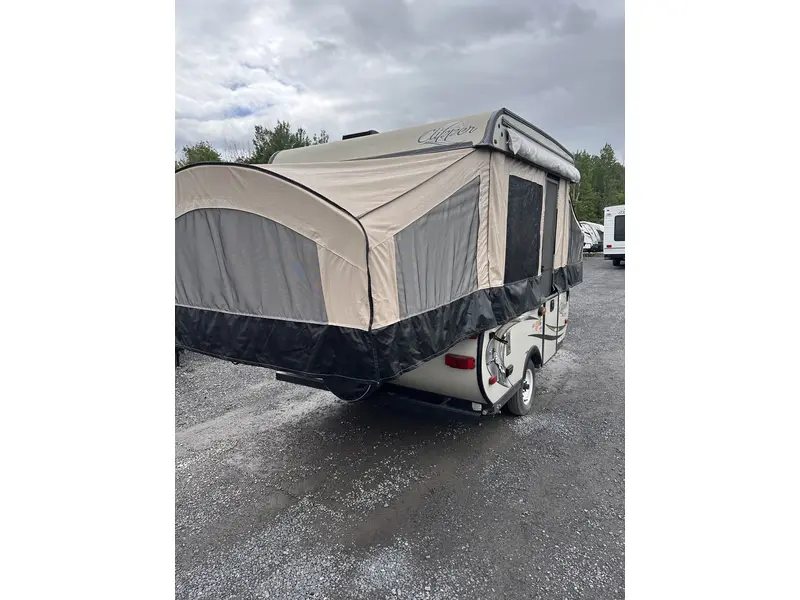 2016 Coachmen Clipper 106