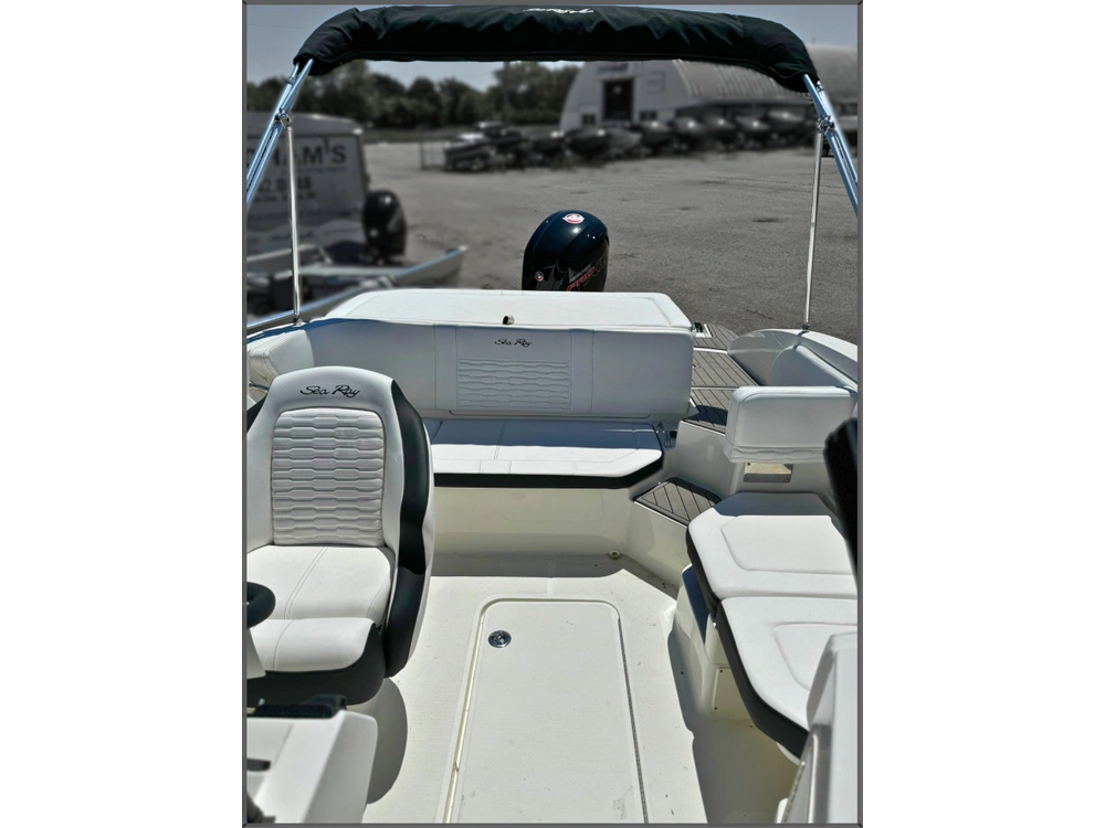 2023 Sea Ray Spo190 alt