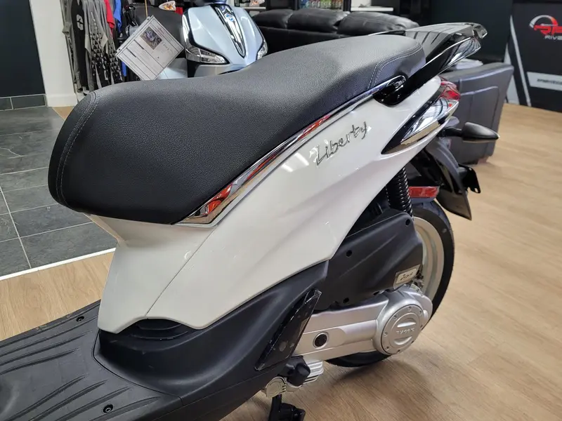 2024 PIAGGIO LIBERTY 50 *0.99% SUR 48 MOIS