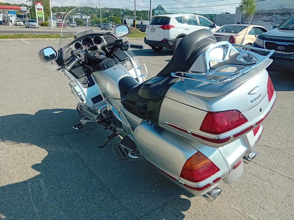 Honda Gl1800a 2005 alt
