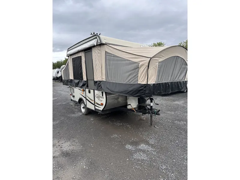 2016 Coachmen Clipper 106