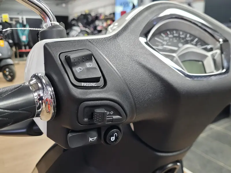2024 PIAGGIO LIBERTY 50 *0.99% SUR 48 MOIS