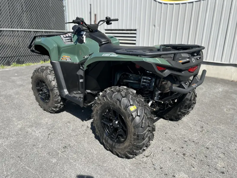 2024 Can-Am OUTLANDER PRO XUHD7