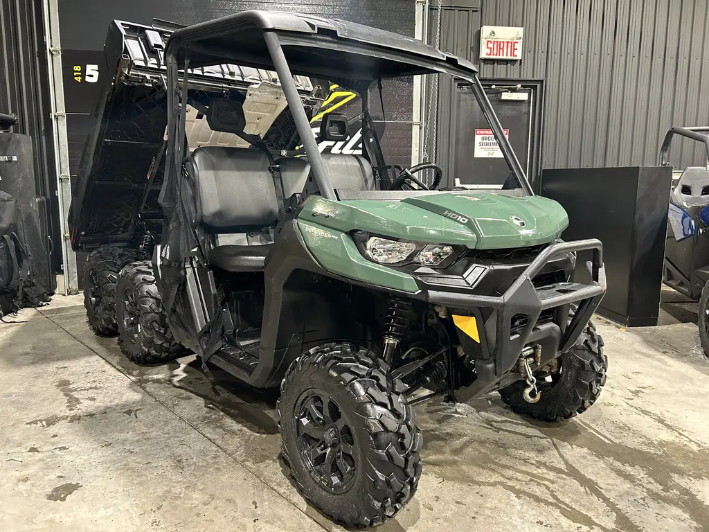 Can-Am DEFENDER HD 10 6X6 DPS 2023