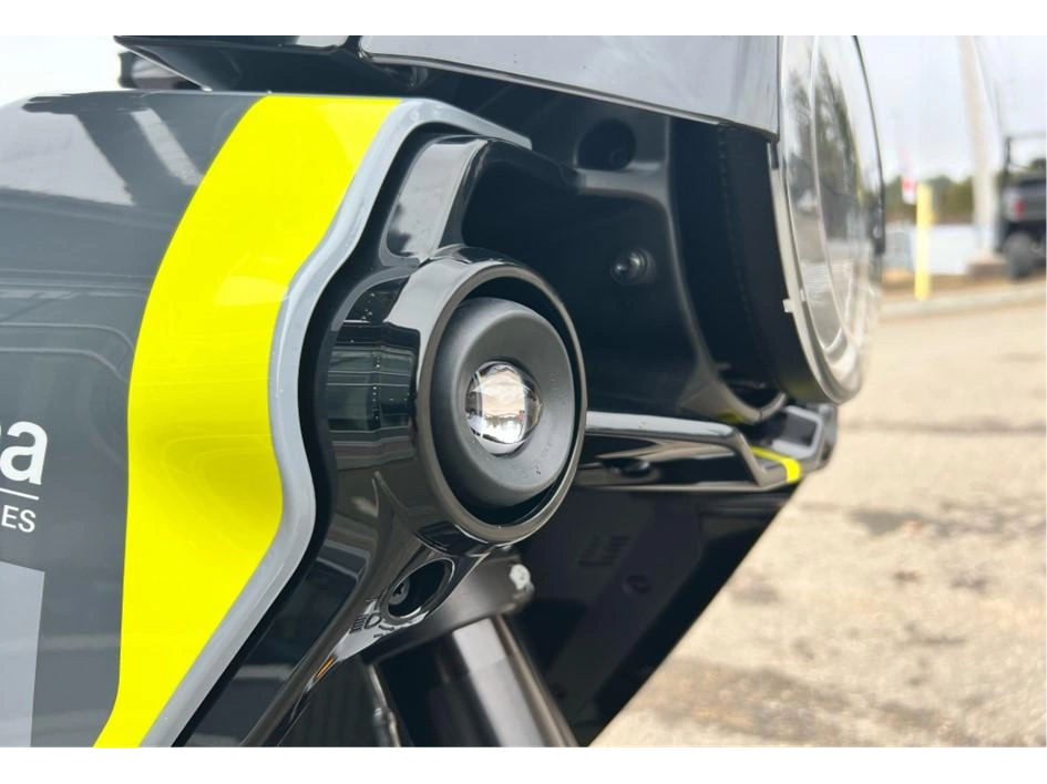 2024 Husqvarna Norden 901 alt