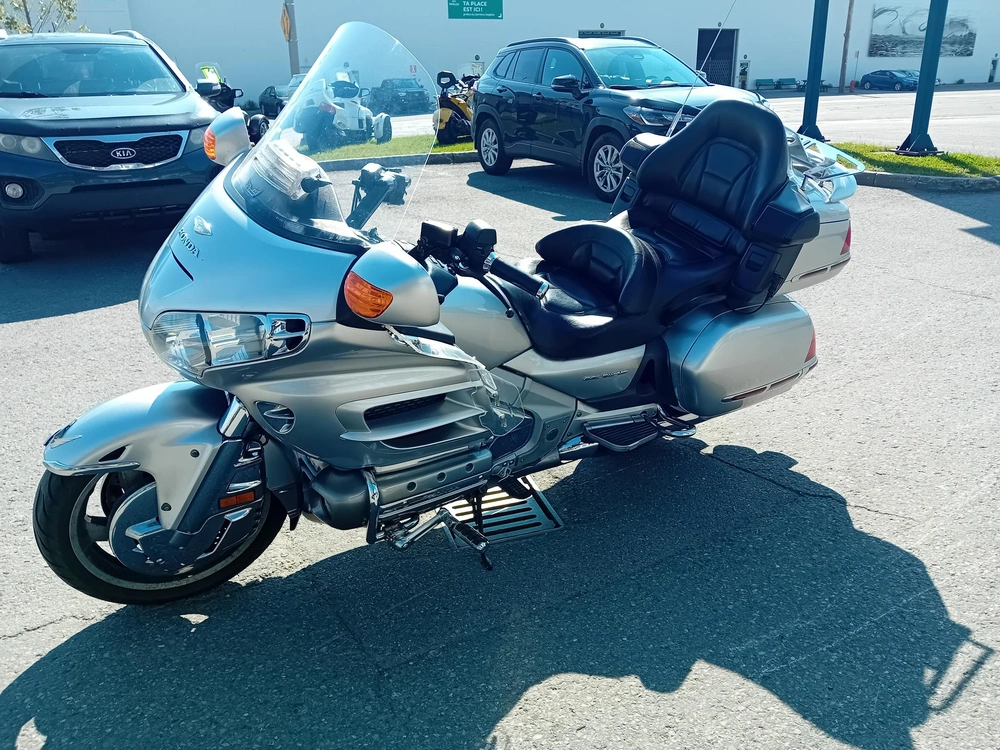 Honda Gl1800a 2005 alt