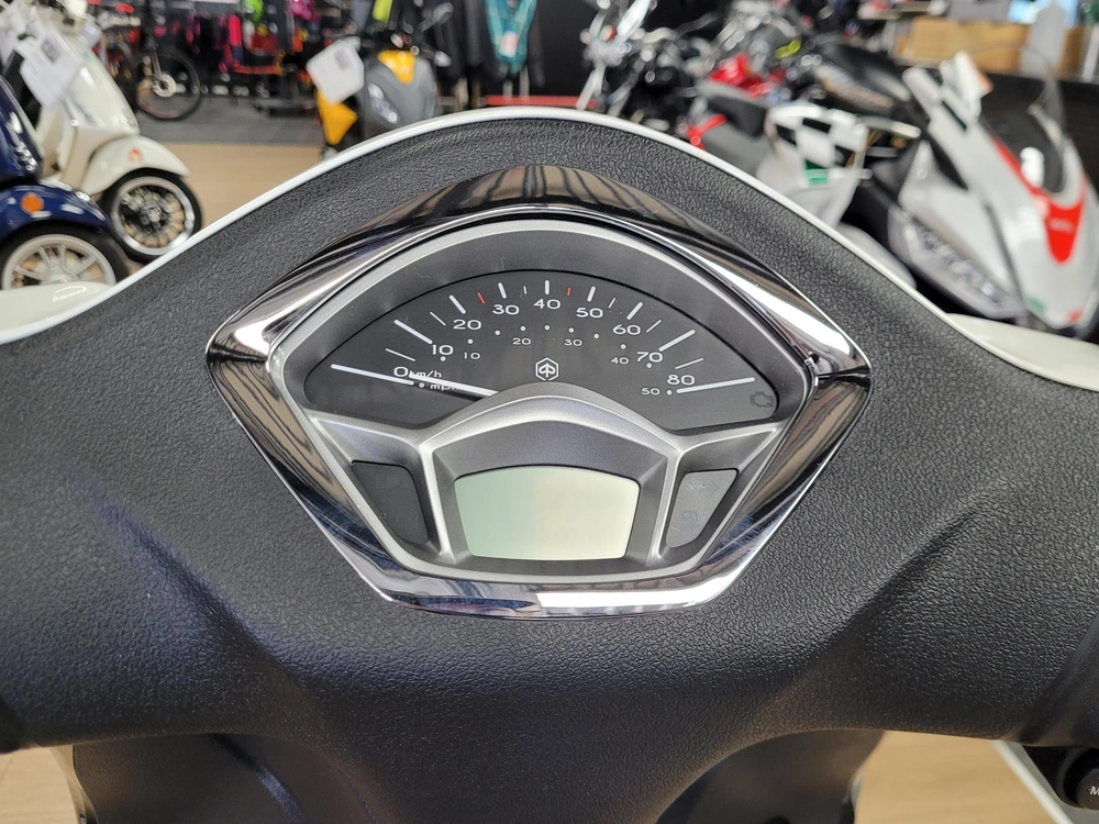 2024 Piaggio Liberty 50 *1.99% / 48 Mois💳 alt