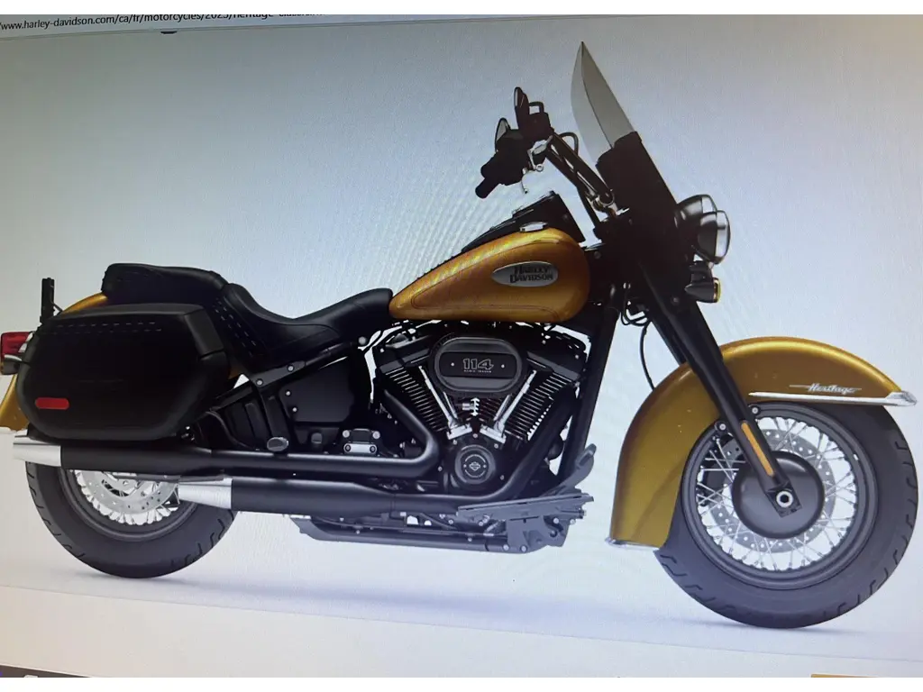 Harley-Davidson SOFTAIL FLHCS HERITAGE 2023