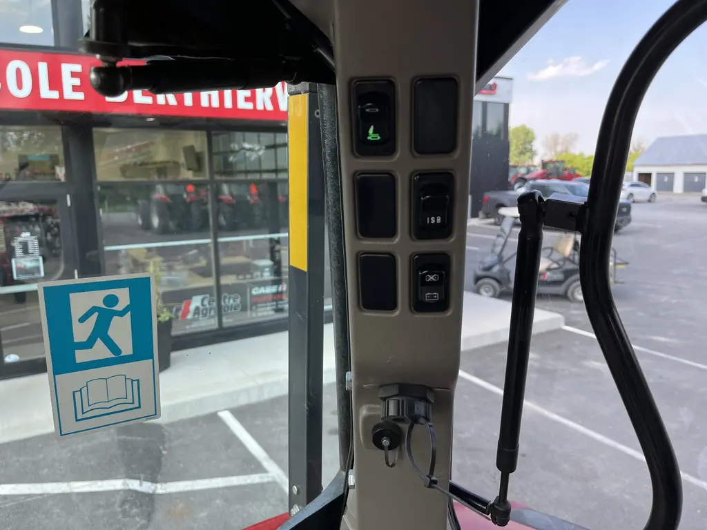 2017 Case IH Maxxum 115