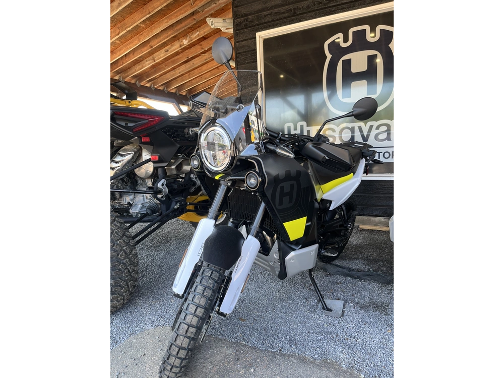 2023 Husqvarna Norden 901 alt