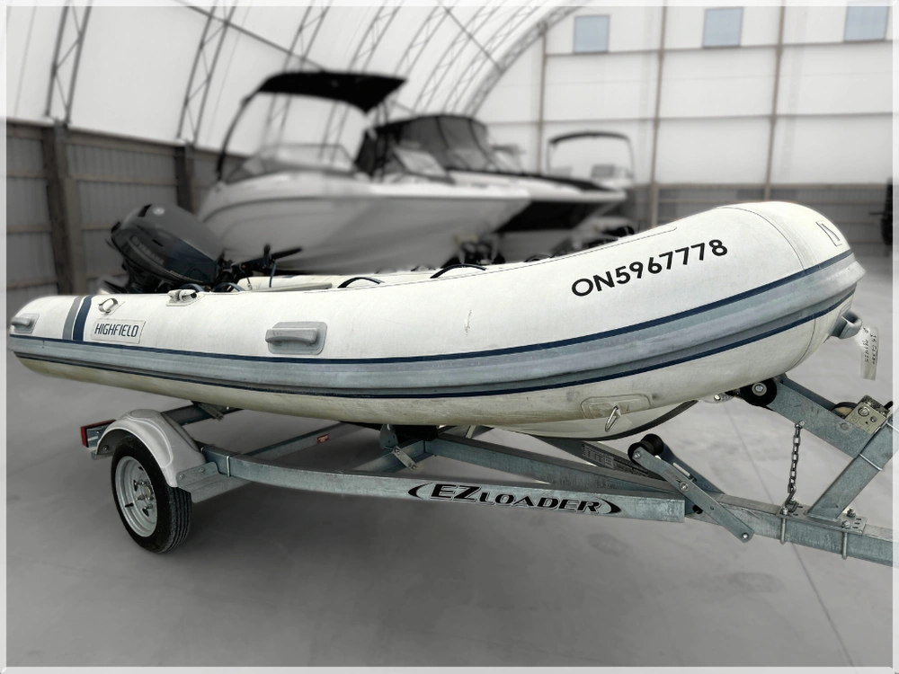 2015 Highfield Cl380 alt