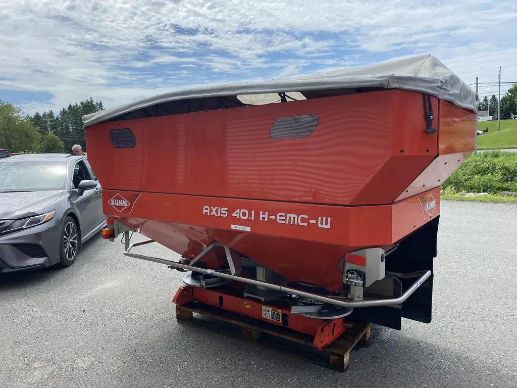 Kuhn Axis 40.1 EMC-W 2014