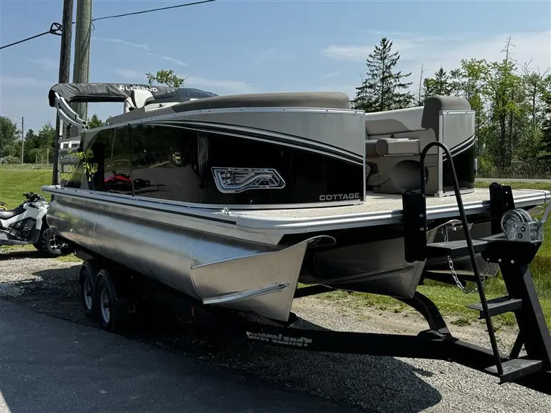 2024 Legend Q-SERIES COTTAGE SPORT PRO