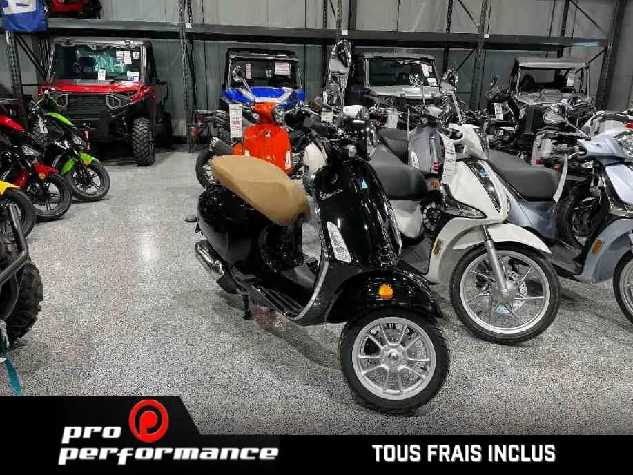 2023 Vespa Primavera 50 iGet 