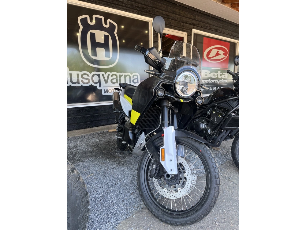2023 Husqvarna Norden 901 alt