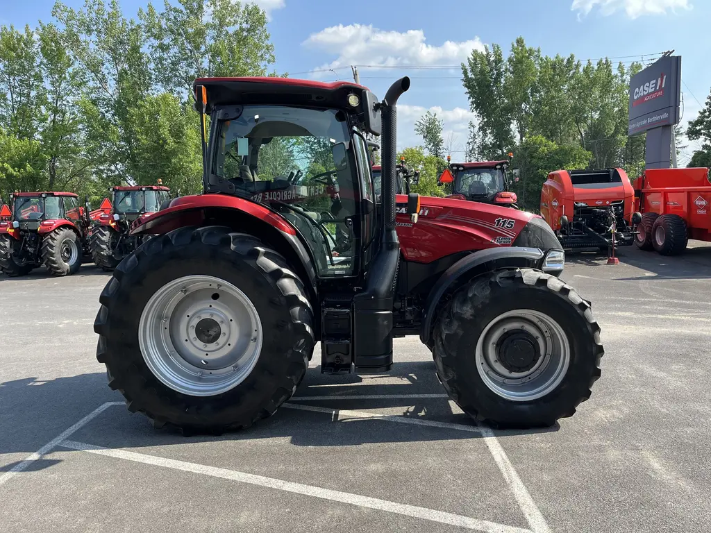 2017 Case IH Maxxum 115