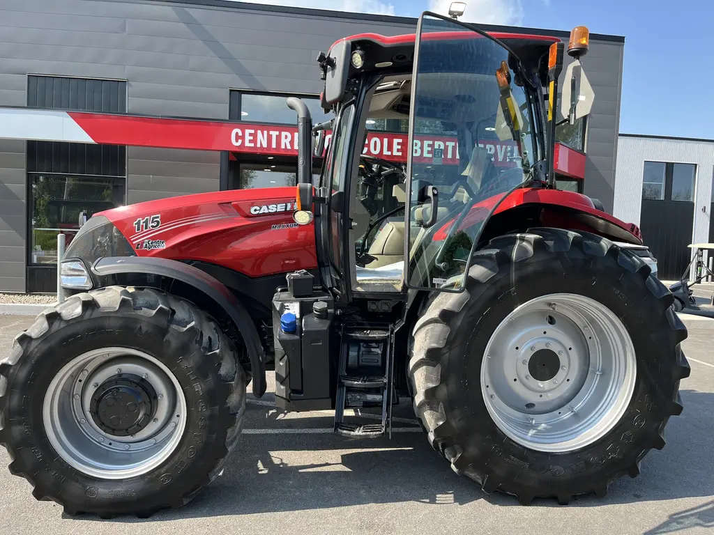 2017 Case IH Maxxum 115