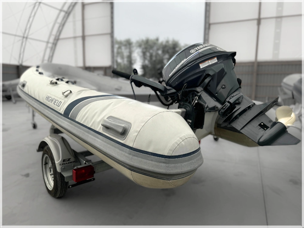 2015 Highfield Cl380 alt