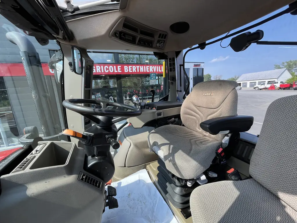2017 Case IH Maxxum 115