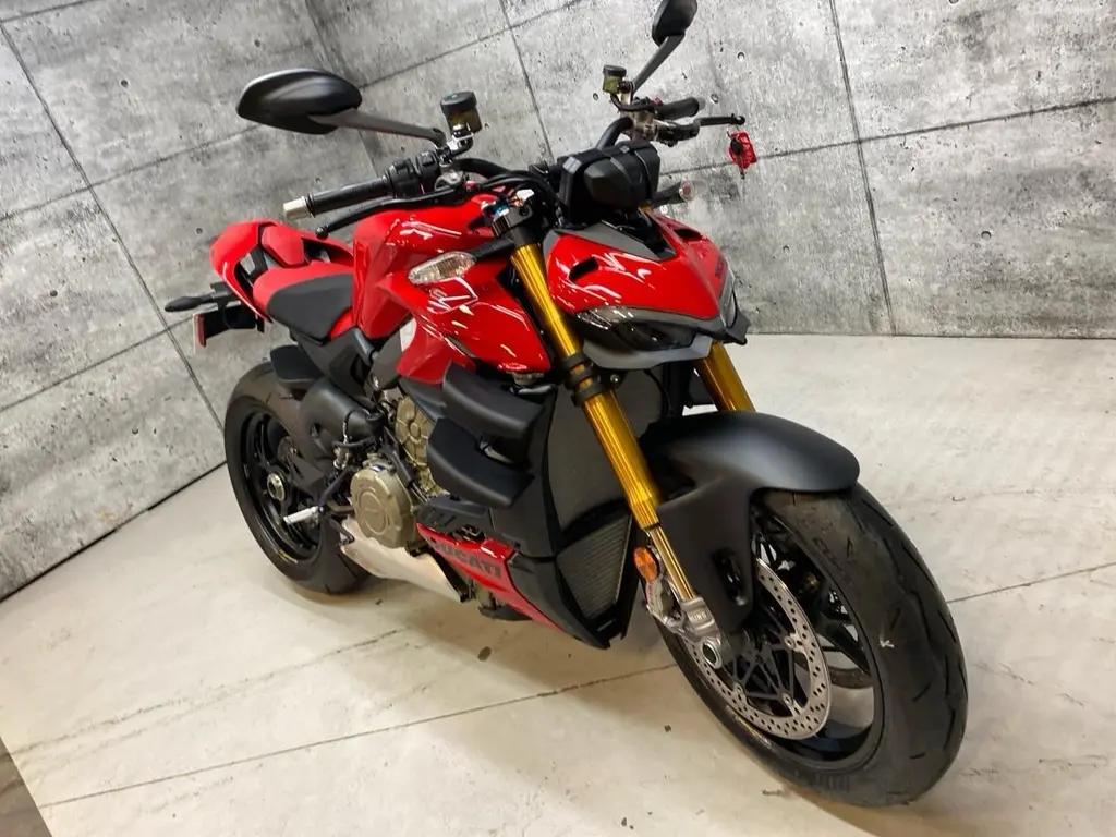 2024 Ducati Streetfighter V4 S (promo 1500.0 inclus)