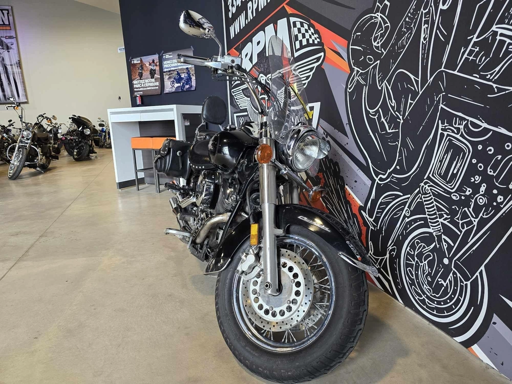 Yamaha V Strar 1100 2003 alt