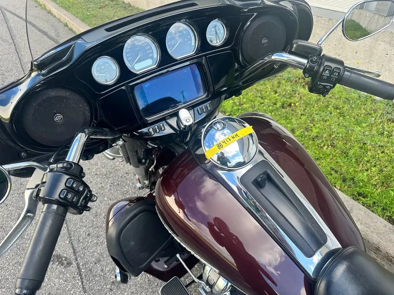 2021 Harley-Davidson ELECTRA GLIDE ULTRA LIMITED FLHTK thumbnail 9
