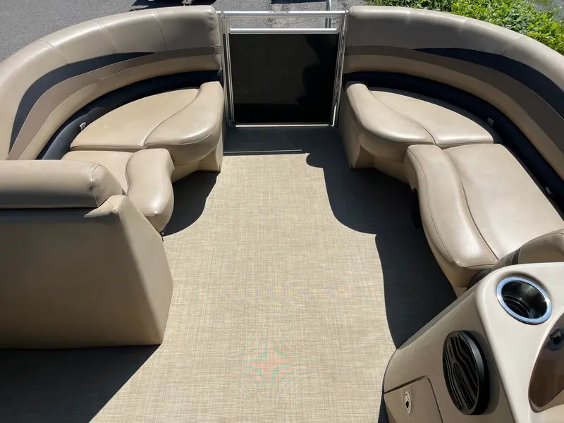 2017 Crestliner PONTON 200 RALLY Honda 50hp