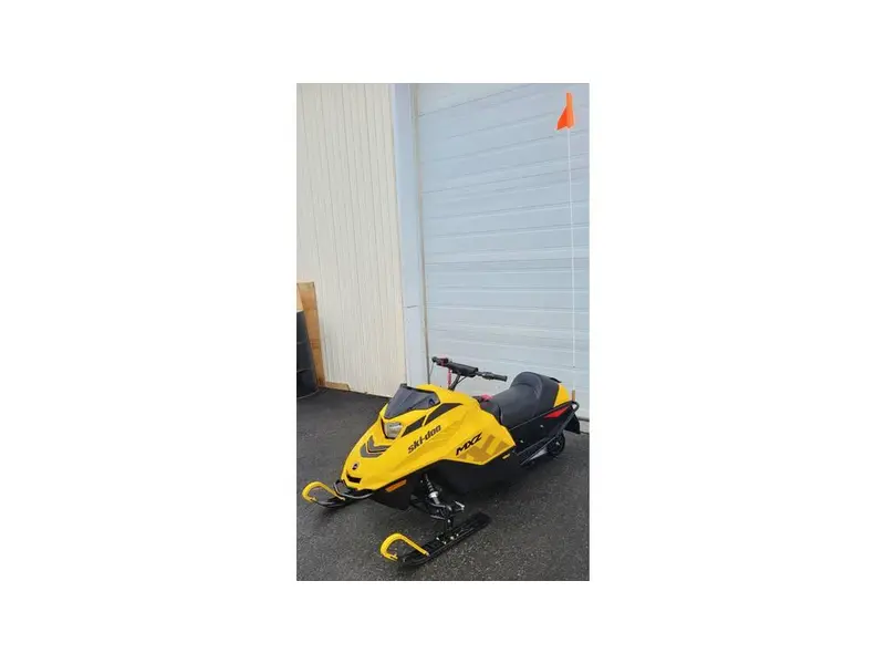 2023 Ski-Doo MXZ 120