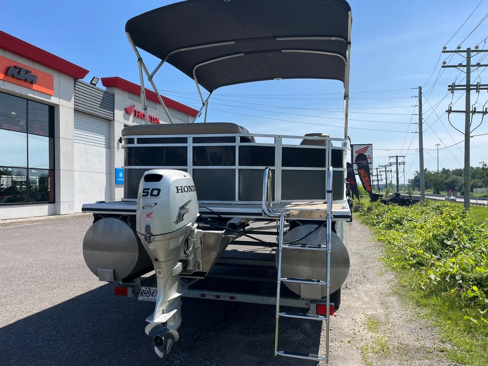 Crestliner Ponton 200 Rally *** Réservé *** 2017 alt