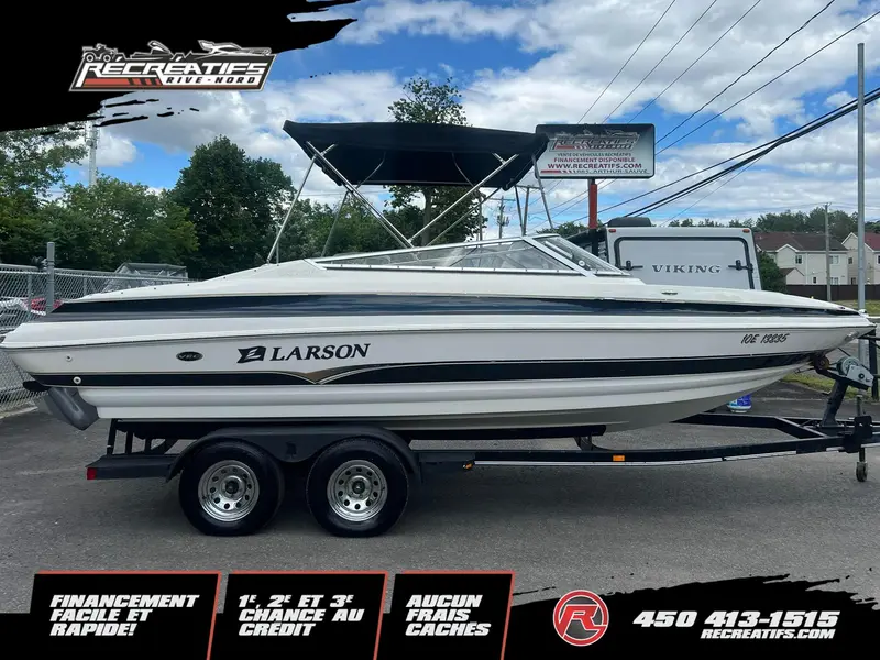 Larson LXI 228 **MOTEUR VOLVO PENTA 5.0L** 2005
