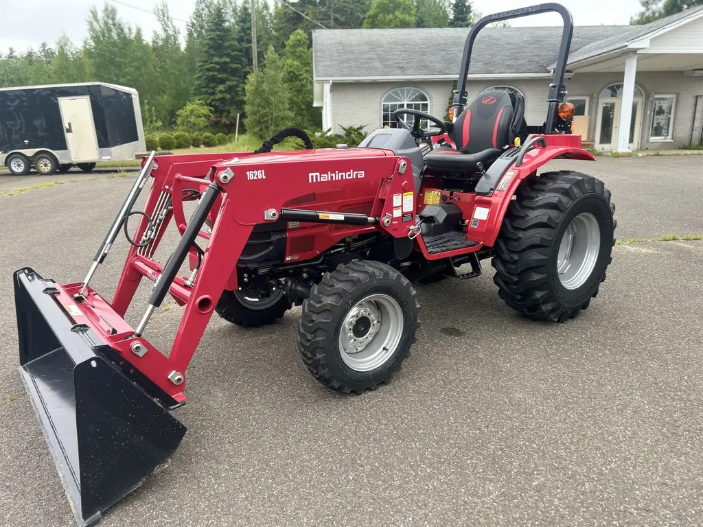 Mahindra 1626 HST 2024 - LOADER