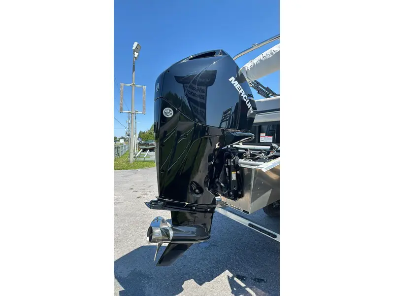 2023 Trifecta 24 C2CS