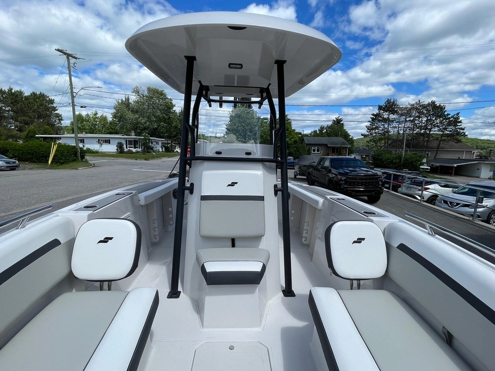 2024 Starcraft Svx 211 Ob Center Console alt
