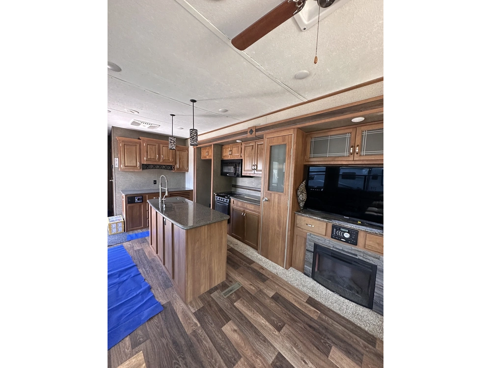 Keystone Rv Residence 40mkts 2018 alt
