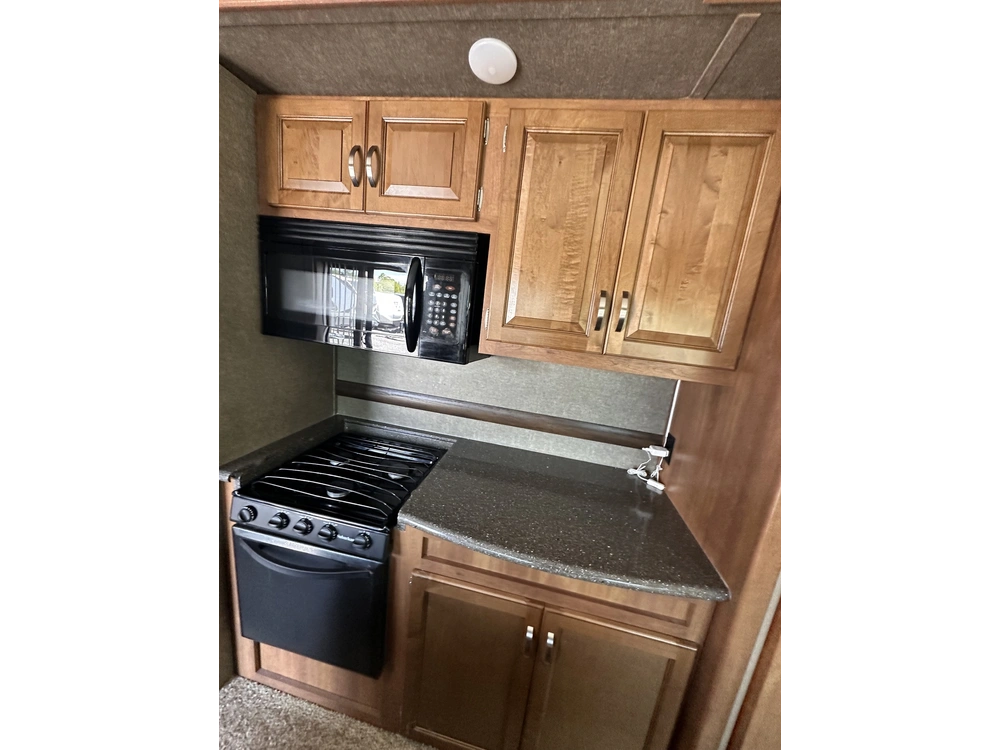 Keystone Rv Residence 40mkts 2018 alt